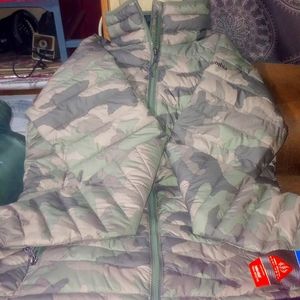 New with tags woman's Columbia jacket